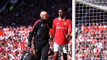 Soccer Football - Premier League - Manchester United v Everton - Old Trafford, Manchester, Britain - April 8, 2023 Manchester United's Marcus Rashford after sustaining an injury REUTERS/Carl Recine EDITORIAL USE ONLY. No use with unauthorized audio, video, data, fixture lists, club/league logos or 'live' services. Online in-match use limited to 75 images, no video emulation. No use in betting, games or single club /league/player publications.  Please contact your account representative for further details.