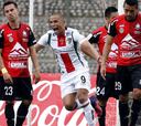 Benegas brilla con triplete en cómoda goleada de Palestino