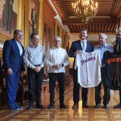 AMLO se reúne con jugadores de la MLB y  director de los Gigantes de San Francisco