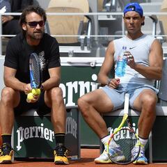 Moyá: "A veces cuando entreno con Nadal tengo que pedir una pista de la que nos echen"