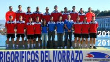 Con la misma plantilla que en la campaña anterior (sólo una baja), el Cangas quiere que la 2014-15 sea aún mejor.