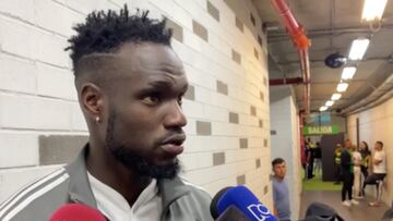 El portero revelación de Millonarios habló en rueda de prensa de la jerarquía necesaria para asumir su titularidad en instancias finales. “El apoyo de la afición me da confianza”.