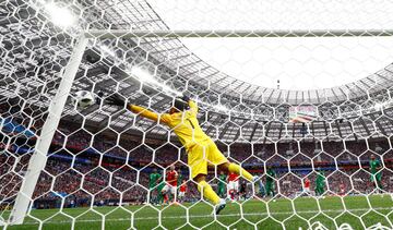 Gol 5-0 Aleksandr Golovin