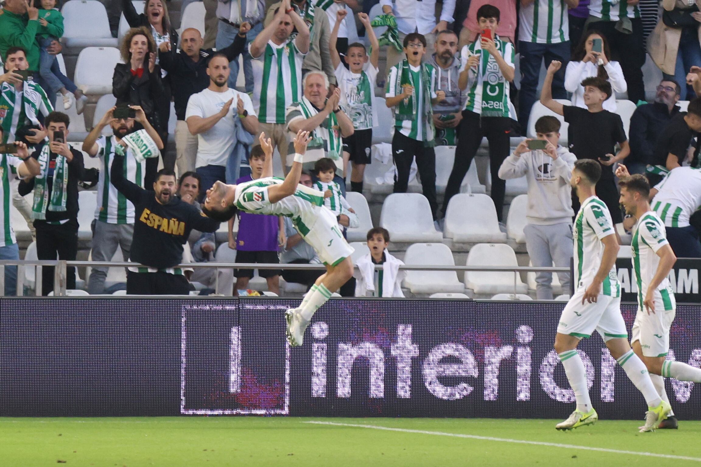 Jacobo celebra el 2-0