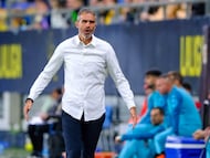 Gaizka Garitano en el banquillo del Nuevo Mirandilla.