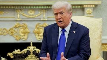 U.S. President Donald Trump speaks as he and Canada's Prime Minister Mark Carney (not pictured) meet in the Oval Office at the White House in Washington, D.C., U.S., October 7, 2025. REUTERS/Evelyn Hockstein
