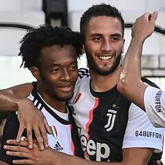 Cuadrado regresa para un partido crucial de Juventus