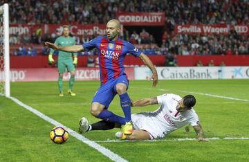 Mascherano y Vitolo.