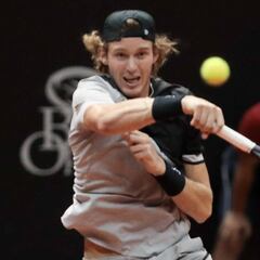 Jarry: "No estoy acostumbrado a tantos partidos de este nivel"