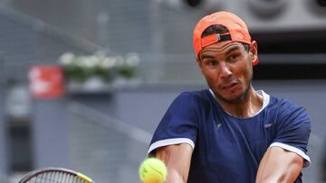 Rafa Nadal entrena en la pista central del Mutua Madrid Open.