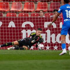 Lizoain, el portero que espera su oportunidad en el Albacete