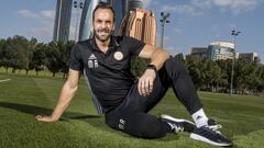 MANUEL ALMUNIA ES AHORA ENTRENADOR DE PORTEROS EN EL AL JAZIRA