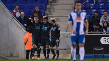 Con un gol del atacante mexicano, el cuadro de San Sebasti&aacute;n, sit&uacute;an al equipo de Eusebio en cuarto lugar, a falta de lo que haga el domingo el Atl&eacute;tico.