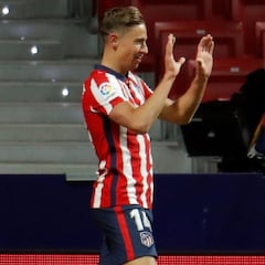 Lemar y Llorente lanzan al Atlético al liderato