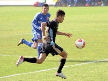 El joven Matías Figueroa fue a la banca en cuatro partidos a lo largo del Apertura. No sumó minutos. 