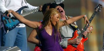 Beyoncé y Carlos Santana en una actuación de 2003.