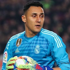 A Keylor le crecen las novias