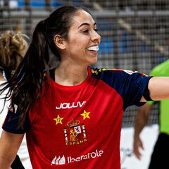 España se enchufa y electrocuta a Gran Bretaña con 14 chispazos