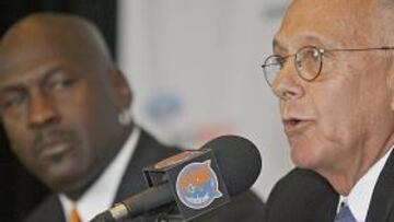 <b>VUELVE.</b> El clásico Larry Brown regresa a los banquillos NBA.