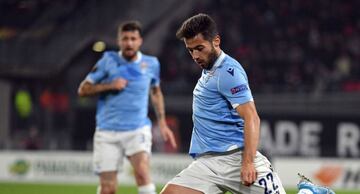 AS Roma y Lazio, grandes rivales de la Serie A, habitan la misma casa: el Estadio Olímpico de Roma. Este recinto, que abrió sus puertas en 1966, tiene aforo para más de 72 mil asistentes. La tribuna sur es ocupada por los simpatizantes de la Loba, mientras que los seguidores de I Biancocelesti ocupan la zona norte. 