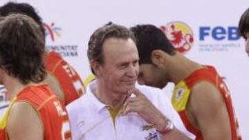 <b>SIN DESCARTAR.</b> El seleccionador nacional no quiere descartar a ningún rival, pese a que reconoce que Estados Unidos es uno de los complicados.