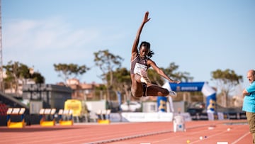 Asier Martínez, Fátima Diame y Esther Guerrero vuelan en Ibiza