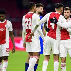 Edson Álvarez fue titular en la victoria del Ajax