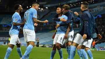 MANCHESTER, ENGLAND - AUGUST 07: Gabriel Jesus of Manchester City celebrates with teammates after scoring his team's second goal during the UEFA Champions League round of 16 second leg match between Manchester City and Real Madrid at Etihad Stadium o