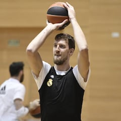 Kuzmic vuelve cinco semanas después y jugará ante el Breogán