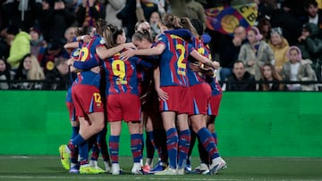 Las jugadoras del FC Barcelona celebran un gol.