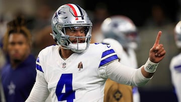 ARLINGTON, TEXAS - NOVEMBER 12: Dak Prescott #4 of the Dallas Cowboys warms up before the game against the New York Giants at AT&T Stadium on November 12, 2023 in Arlington, Texas. Ron Jenkins/Getty Images/AFP (Photo by Ron Jenkins / GETTY IMAGES NORTH AMERICA / Getty Images via AFP)