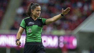 América critica el arbitraje del Clásico Nacional