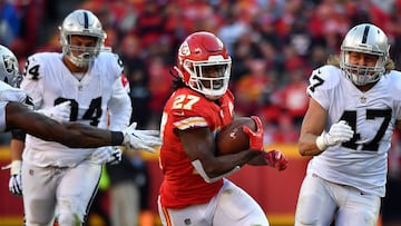 Kareem Hunt quedó en shock por el trapsaso de Alex Smith