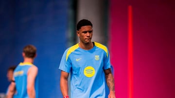 20/04/26 Juwensley Onstein ( juvenil holandés del Barcelona
FOTO:FCBARCELONA