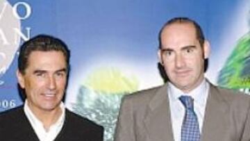 <b>RETO. </b>Pedro Campos (izda.) y José Antonio Lombardía, de Telefónica.
