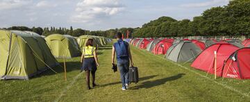 El espectacular camping en Cardiff para los aficionados