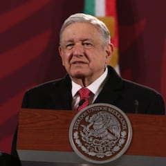 AMLO da positivo a Covid-19, tiene síntomas leves y permanecerá aislado
