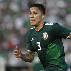 Carlos Salcedo se presenta en audiencia que terminó en pleito