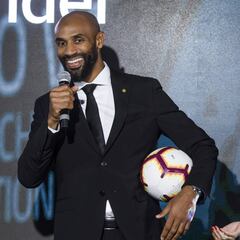 Kanouté: "Hay otro virus que se sigue sufriendo: el racismo"