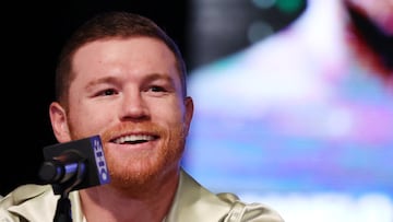 El boxeador Saúl ‘Canelo’ Álvarez en una rueda de prensa.