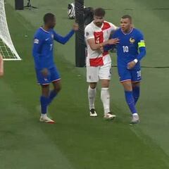 Mbappé pierde los nervios y está a punto de ser expulsado: vean la secuencia