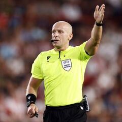 Marciniak y Visser dirigirán al Atlético y al Barcelona