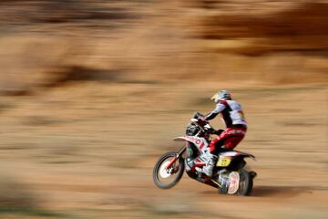 Joaquim Rodrigues de Hero Motosports en acción durante la etapa del prólogo. 