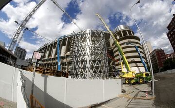 Little-by-little the 'new' Bernabéu is taking shape in the Spanish capital as the reconstruction works continue for the future home of Los Blancos.