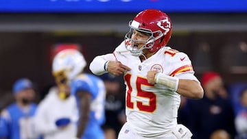 Tres equipos de la AFC (Chiefs, Patriots y Titans) y cuatro de la NFC (Buccaneers, Cardinals, Cowboys y Rams) podrían ser los equipos con boleto a playoffs.