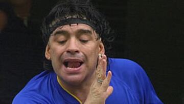 <B>"CRÓNICA DE UNA MUERTE ANUNCIADA"</b>. Así califica "Olé" la noticia del divorcio entre Maradona y Claudia Villafañe.