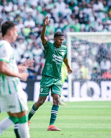 Los jugadores con más tarjetas amarillas y rojas en la Liga BetPlay.
