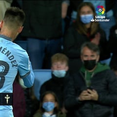 La celebración de gol de Aspas que va a acabar en genialidad o sanción doble