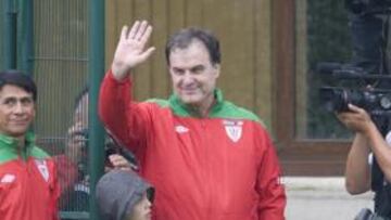 <b>UN AÑO MÁS. </b>Bielsa sigue implantando su modelo en el Athletic.