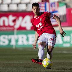 Armando: "En verano lo pasé mal, me vi con pie y medio fuera"